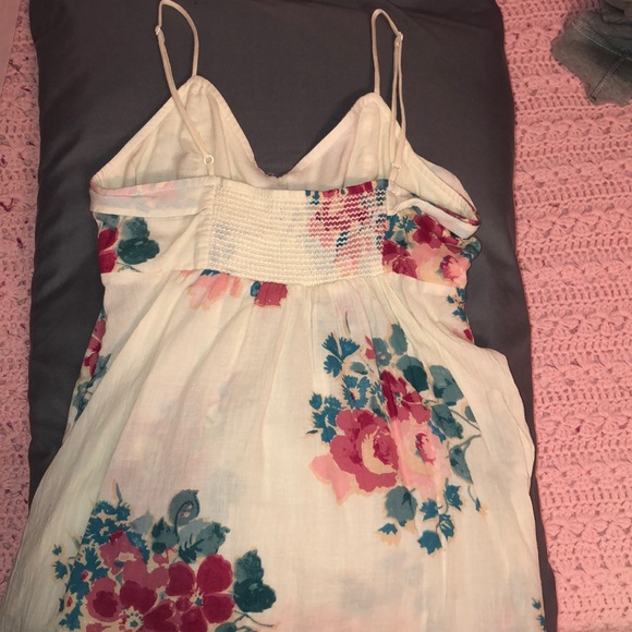 Tank - Picture 2 of 2